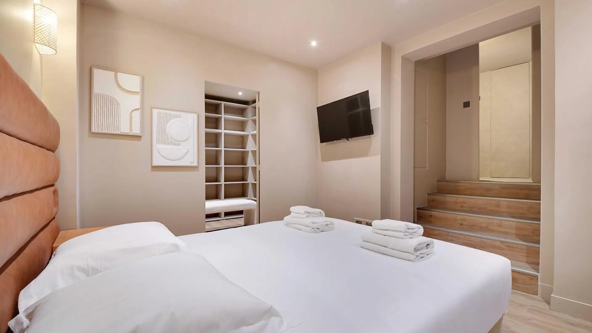 Elegant Home - 5Bd-12P - Heart Of 'Le Marais' Paris Apartment