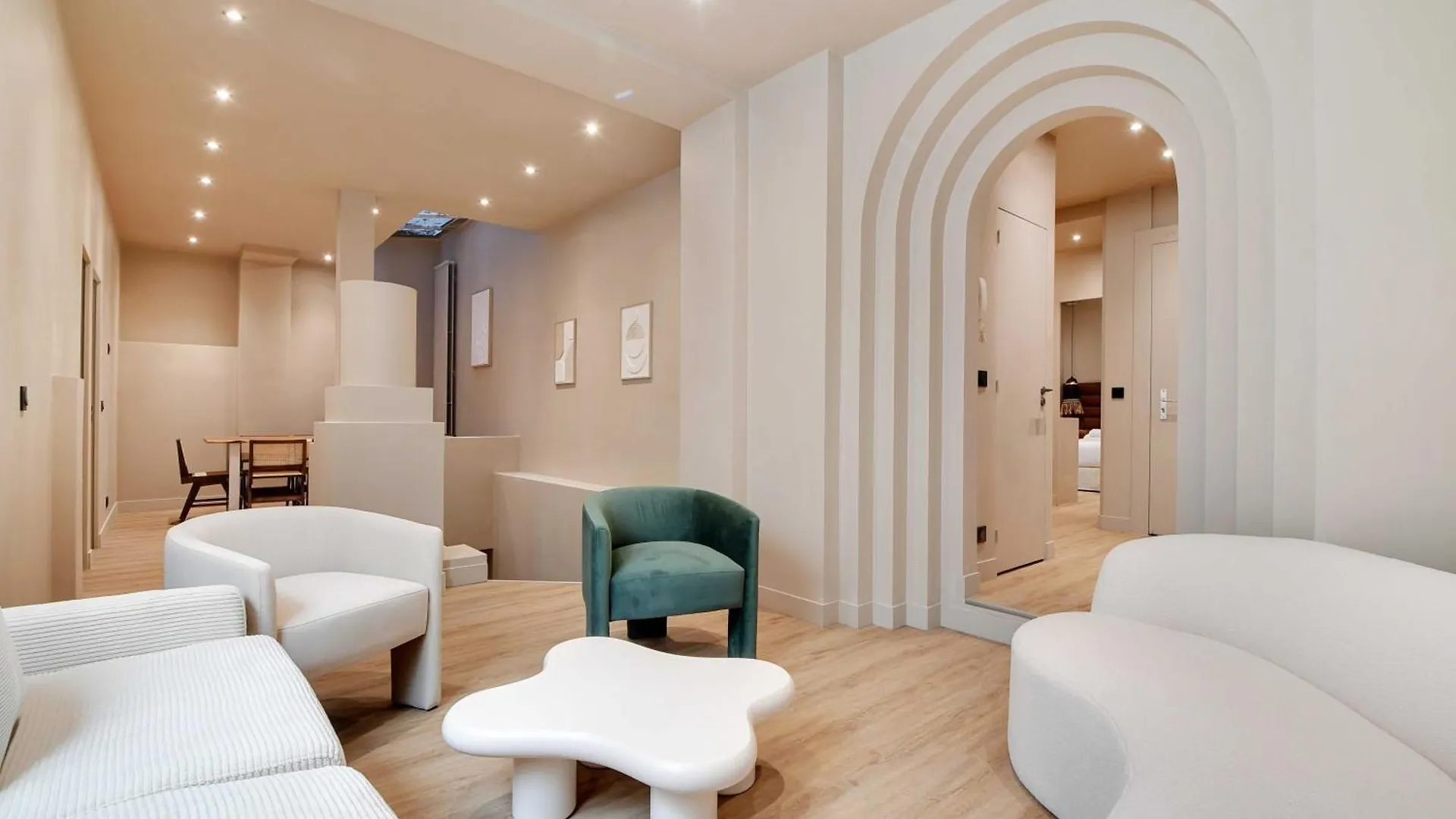 Elegant Home - 5Bd-12P - Heart Of 'Le Marais' Paris France